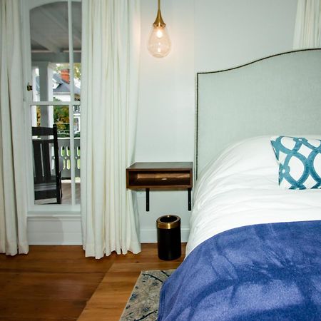 The Colonial Inn Hillsborough Kamer foto