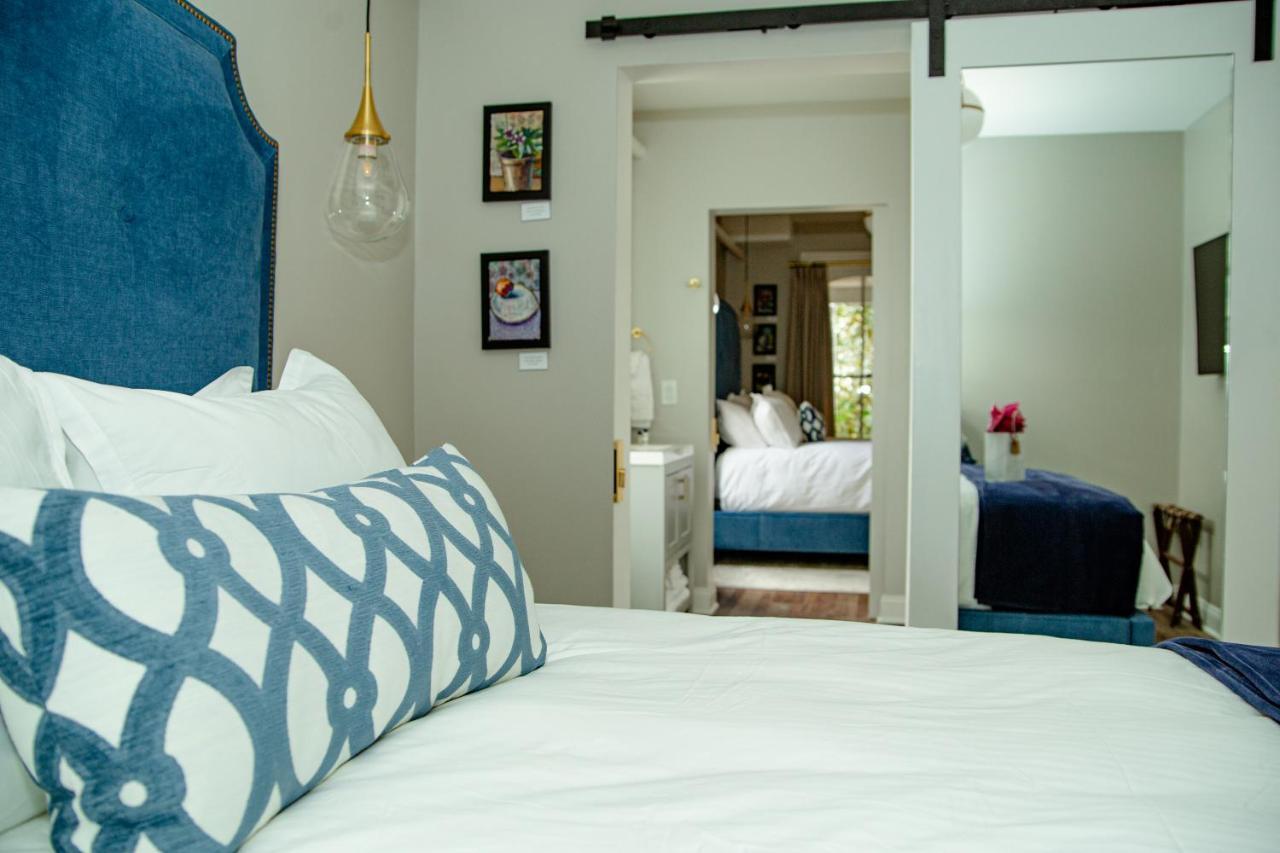 The Colonial Inn Hillsborough Buitenkant foto
